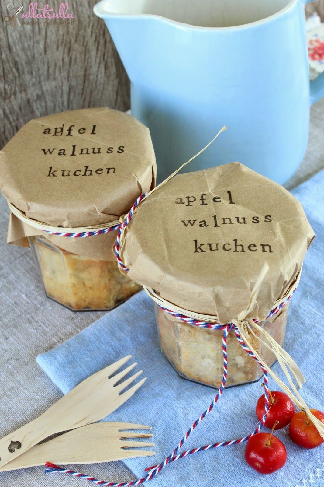Geschenk aus der Küche | DIY für Apfel-Walnuss-Kuchen im Glas