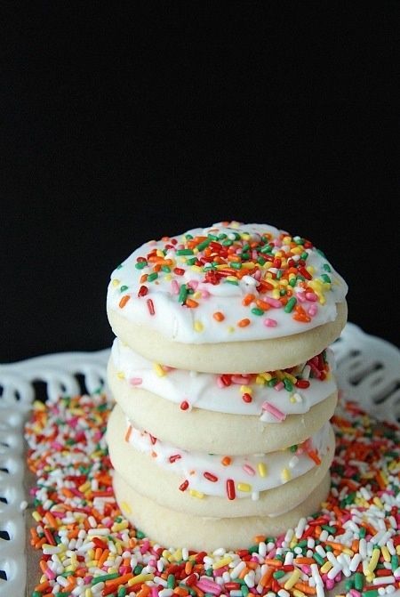 Homemade recipe for soft sugar cookies from vip pins!! if i can make cookies like lofthouse cookies, i can die a happy woman