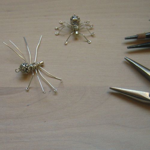 How to make your own spider charms from wire!