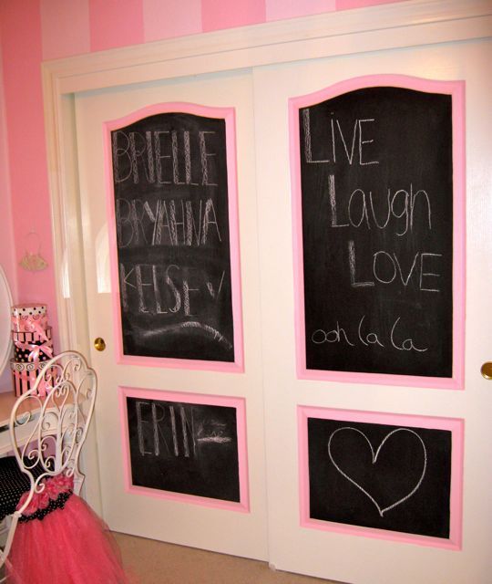 Loving this #chalkboard idea for pre-teen and teen girls closet doors. Great for chalk art and morning reminders!