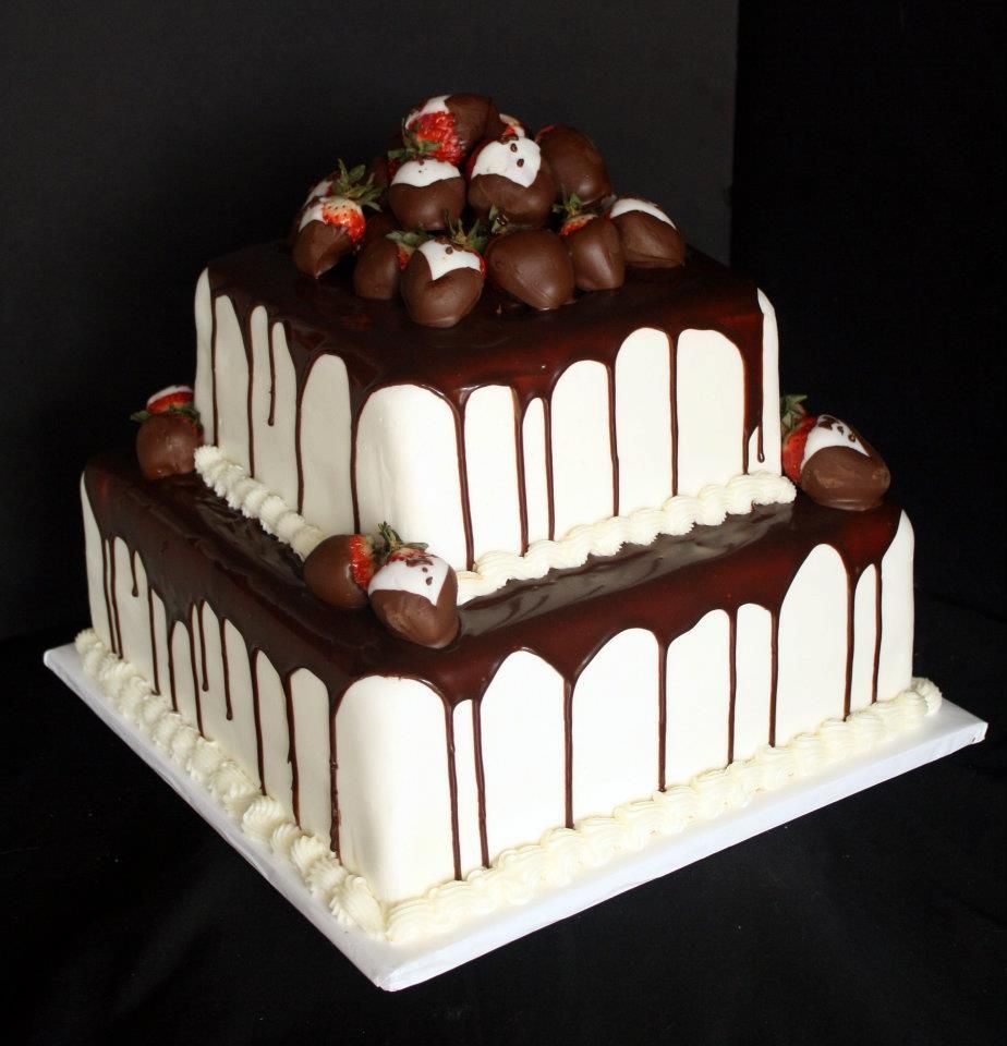 red velvet wedding cake with chocolate frosting | Red Velvet Grooms Cake with Ganache & Strawberries