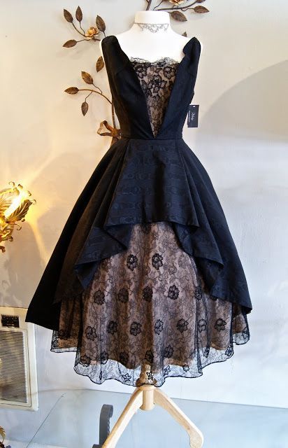 1950s dress black lace cocktail full skirt satin