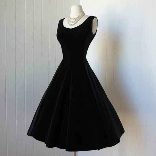 Absolutely love this!!! The Little Black (Cocktail) Dress by Coco Chanel
