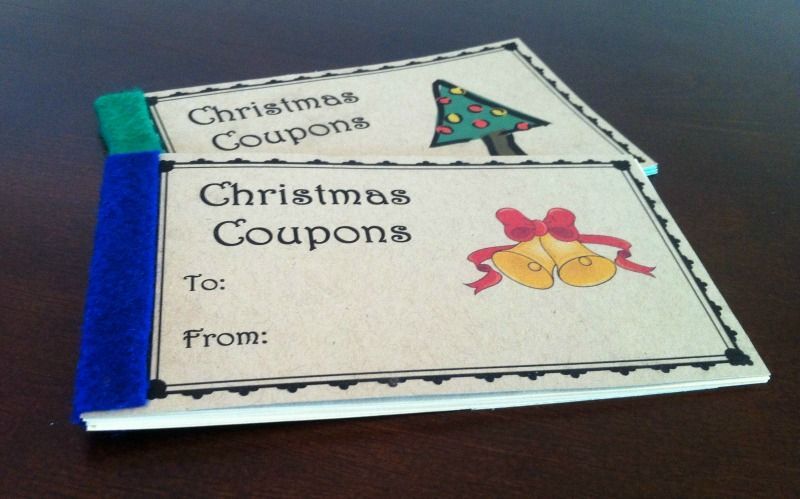 Are you looking for a fun and inexpensive gift idea? Check out these printable Christmas coupons books, there are printables for