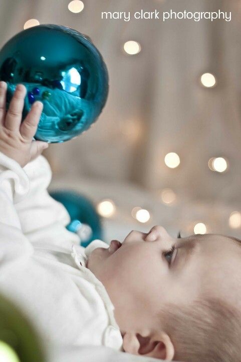 Baby First Christmas :: photo shoot :: photography tips