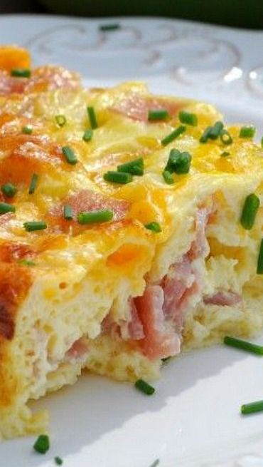 Baked Ham and Cheese Omelet EASY to make, 5 minutes of prep time!