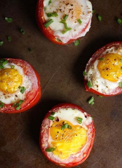 Baked Tomato and Egg Cups | 23 On-The-Go Breakfasts That Are Actually Good For You