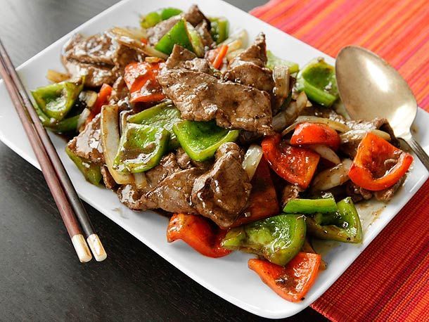 Chinese Pepper Steak (Stir-Fried Beef with Onions, Peppers, and Black Pepper Sauce) | Serious Eats : Recipes