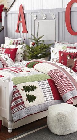 Christmas bedspreads & comforters | Rustic Christmas Decor | Log Cabin and Rustic Christmas Decorations