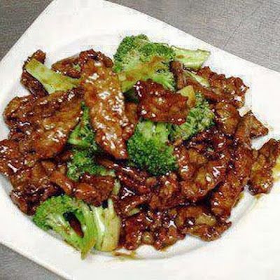 Crockpot Beef & Broccoli Recipe – Key Ingredient… I’d like to try and adapt this to low carb