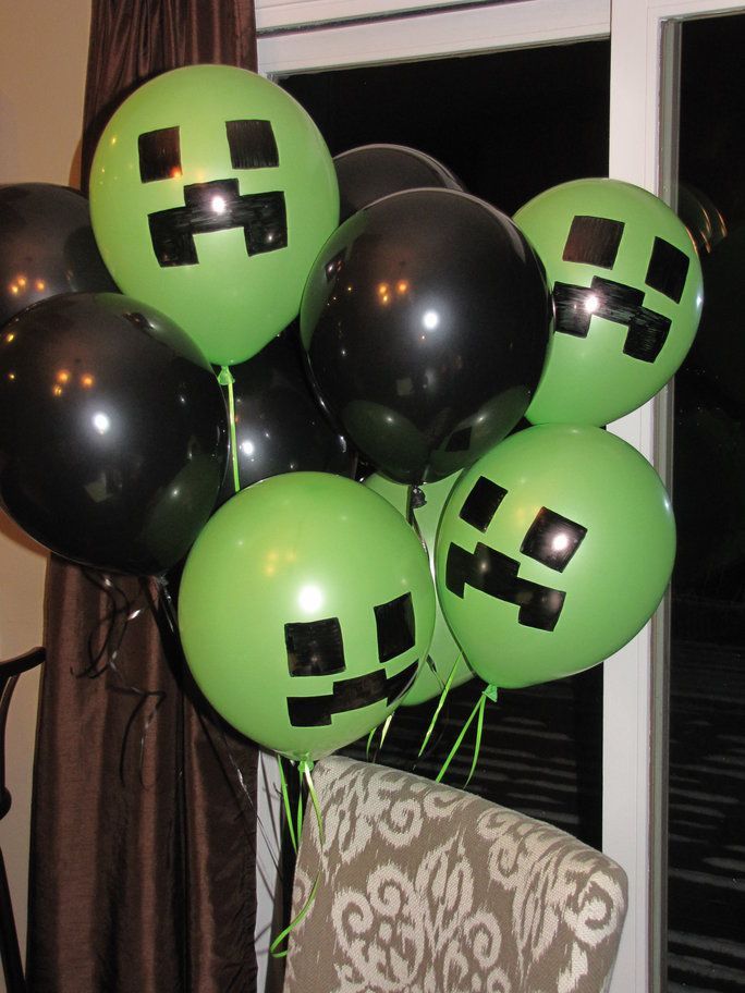 HOLY COW … Minecraft Birthday Party to end all Minecraft Bday parties!  :)  GREAT ideas!  This gal went ALL out!  :)