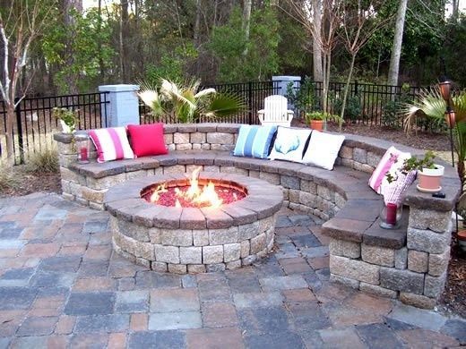 Huge fire pit seating area. I love this – but I definitely prefer the circular seating for whatever reason. And ours would