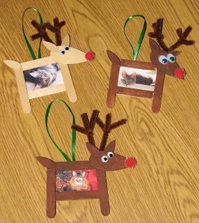 I love the idea of having a Christmas ornament with their picture for every Christmas….  Simple ideas for kid’s crafts- Popsicle