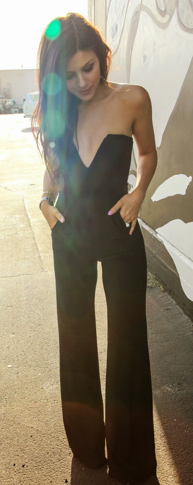 Jumpsuit.. Need to find this. Soo cute !! @Melissa Swackhammer we need to keep our eyes peeled for this!!