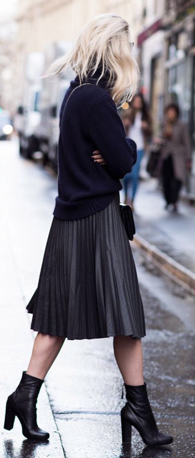 Midi skirts for a chic fall travel look / the love assembly #leatherweather