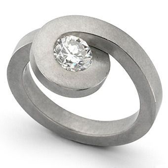 Modern Engagement Ring Style by Niessing