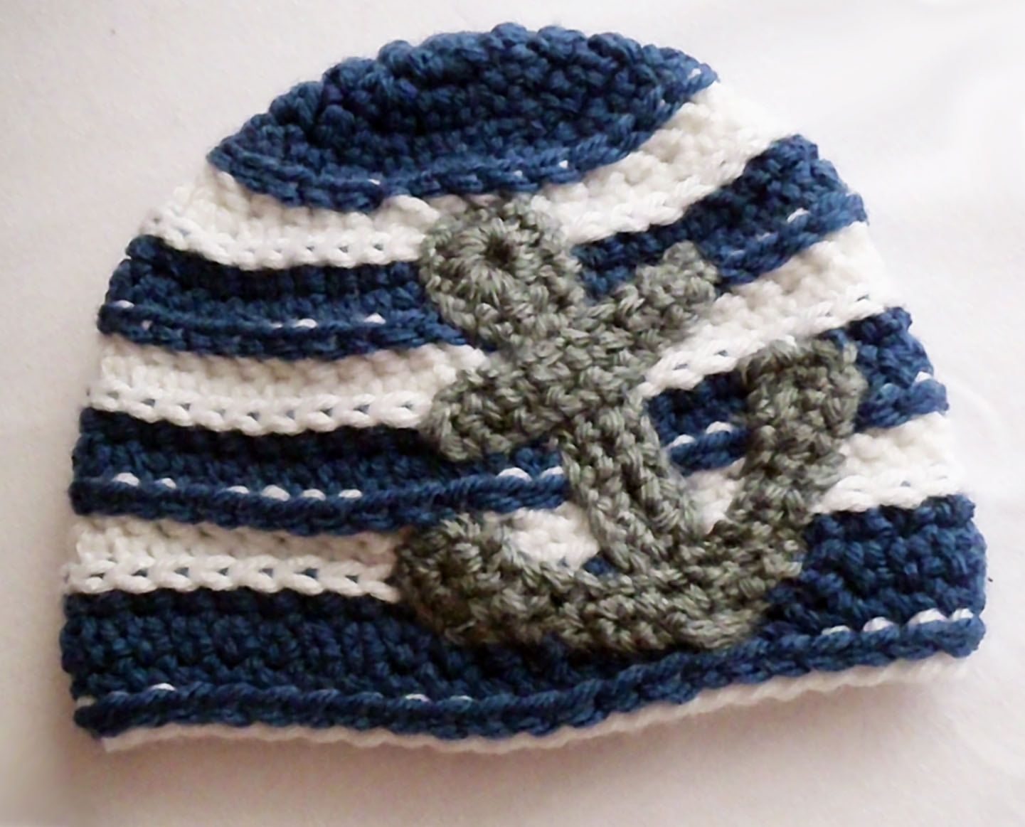Nautical Crochet Baby Hat – Heather, I’m loving all of this that you’re finding!  ;)