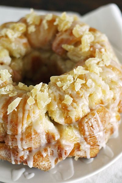 Pina Colada Monkey Bread ~ the most unbelievably difficult-to-restrain-yourself-from-eating-the-whole-thing-in-one-sitting