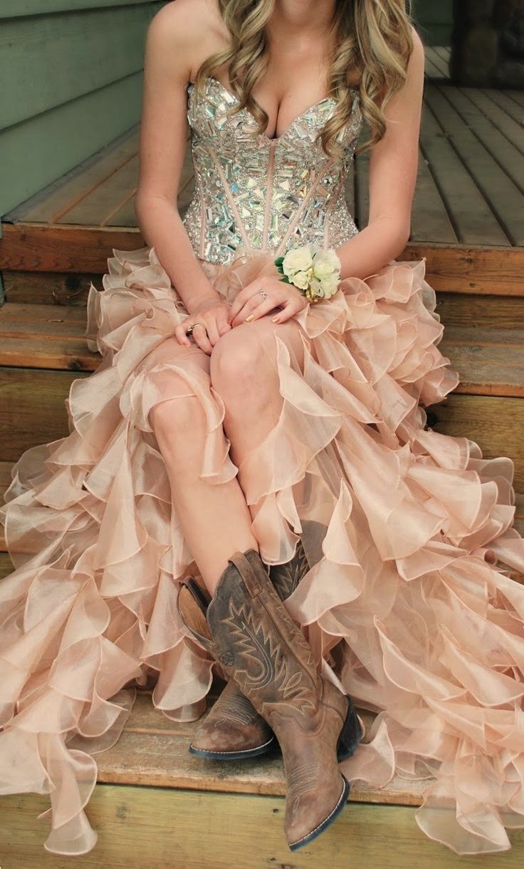 Prom Dresses with Cowgirl Boots that would of been a cute dress to wear instagram: abigailrobo