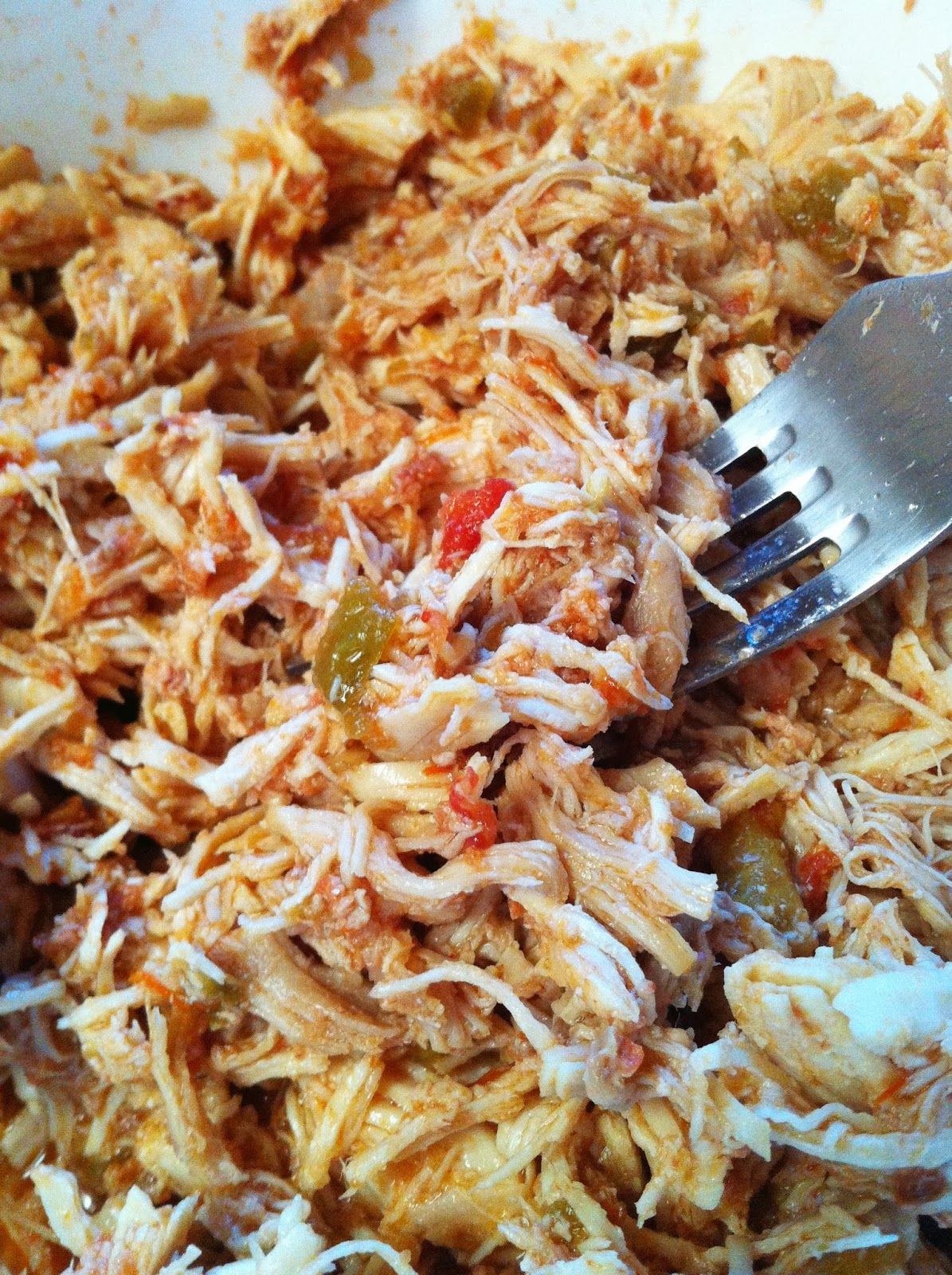 Shredded Salsa Chicken with Whole30 approved salsa