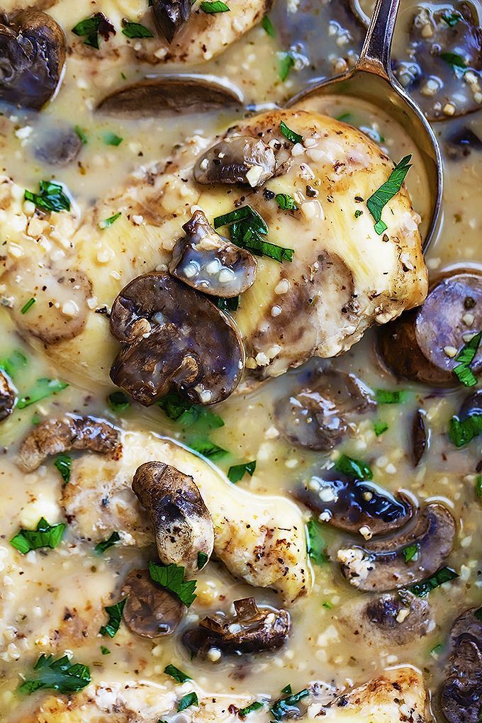 Slow Cooker Chicken Marsala – easy, saucy and flavorful slow cooked chicken in marsala sauce!