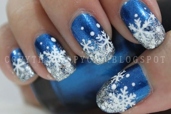 Snowflake nails style