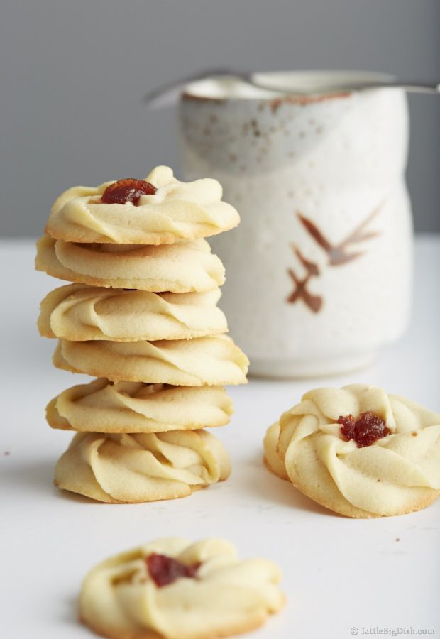 These shortbread cookies taste super, melt in your mouth, have a drop of chewy jam in the middle, and can be made in 25 minutes or