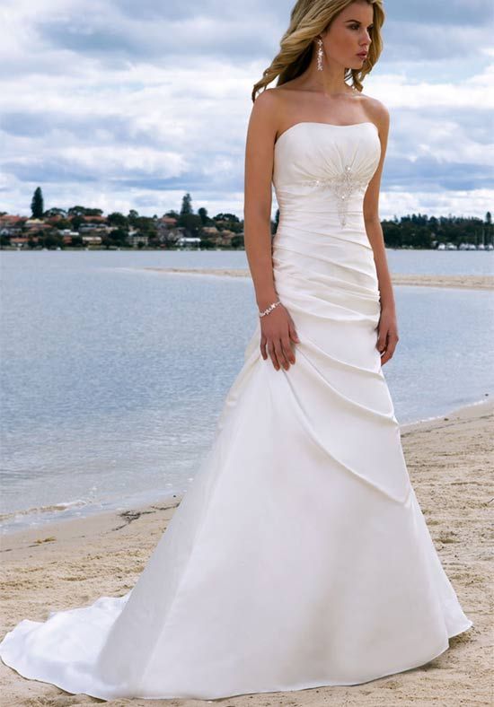 Beach Wedding Dresses | Handmade Classic Beach Bridal Gown / Wedding Dress BE030