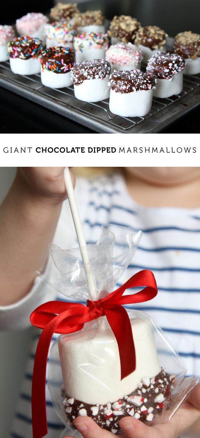 Giant chocolate dipped marshmallows – the perfect giveaway treat to make with kids.  Simple steps and people love ’em!