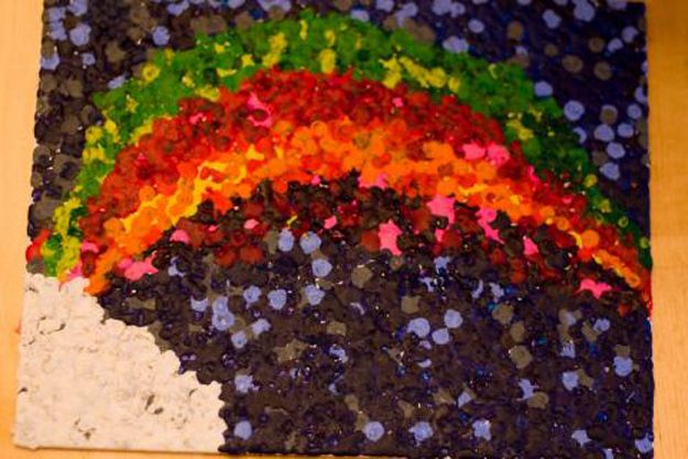 If Pointillism Is More Your Thing, Break Out Some Tea Lights And Get To Work. -   Few Ways To Create Melted Crayon Art