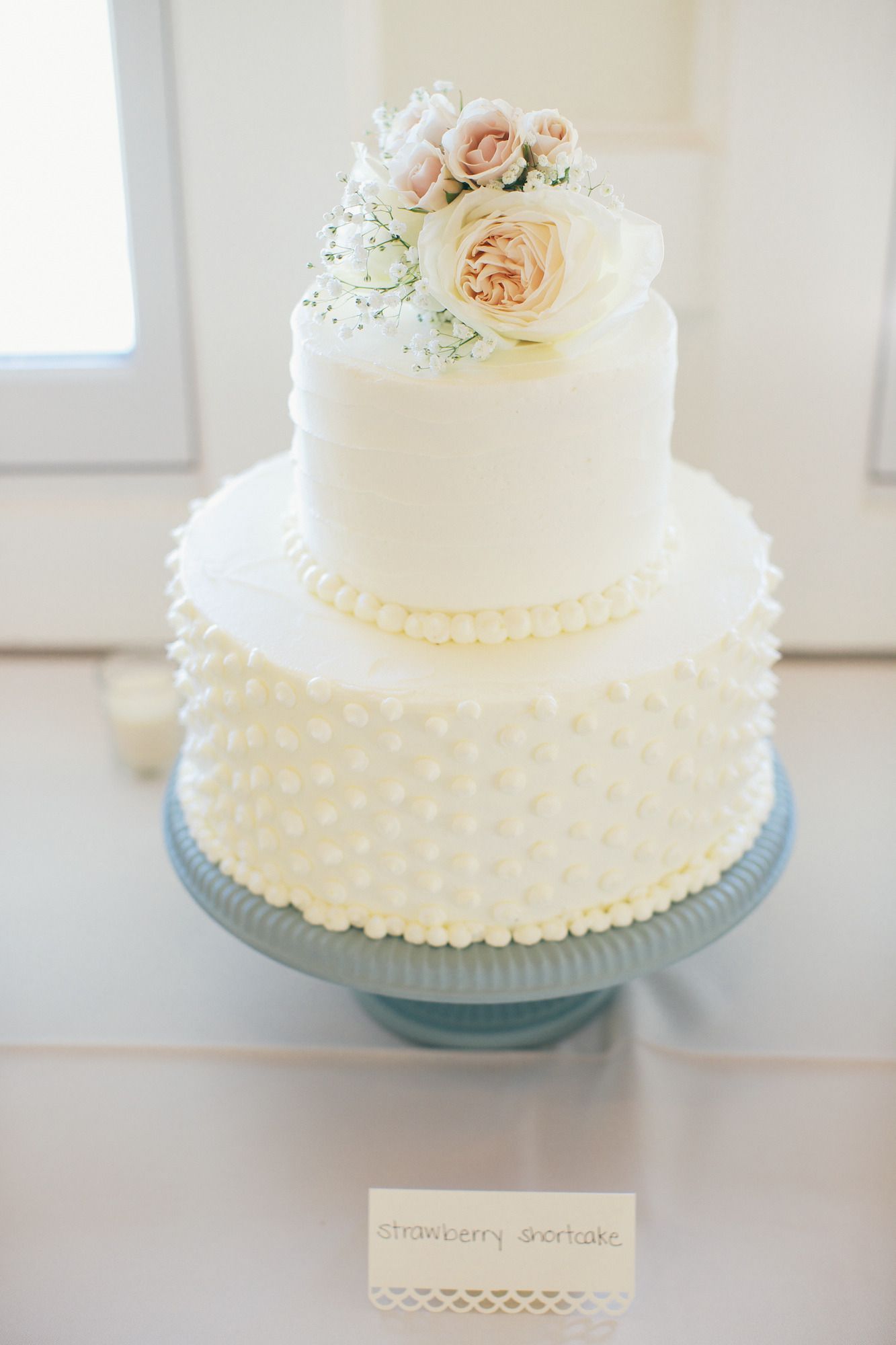 love this little wedding cake !!!