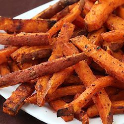oven-roasted sweet potato fries ~ so simple to make these crisp, flavorful, irresistible fries at home!