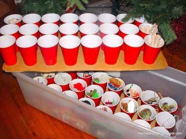 Use plastic cups to neatly store your ornaments. | 38 Clever Christmas Hacks That Will Make Your Life Easier