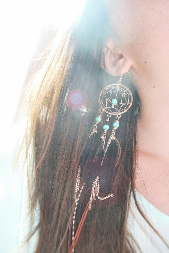 Dream Catcher earring. Someone please buy this for me.