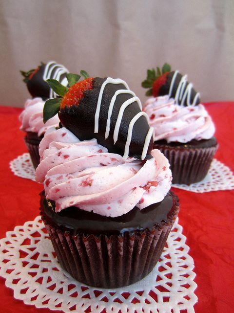 Ghirardelli chocolate and stawberries cupcake by Beyond Frosting
