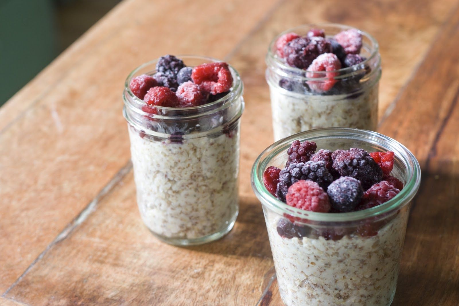 Steel Cut Oats in a Jar with Berries and Flax Seeds