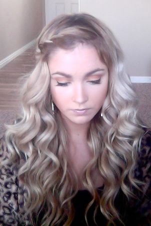 love the braid and curls :) will have to try this once my hair is long again