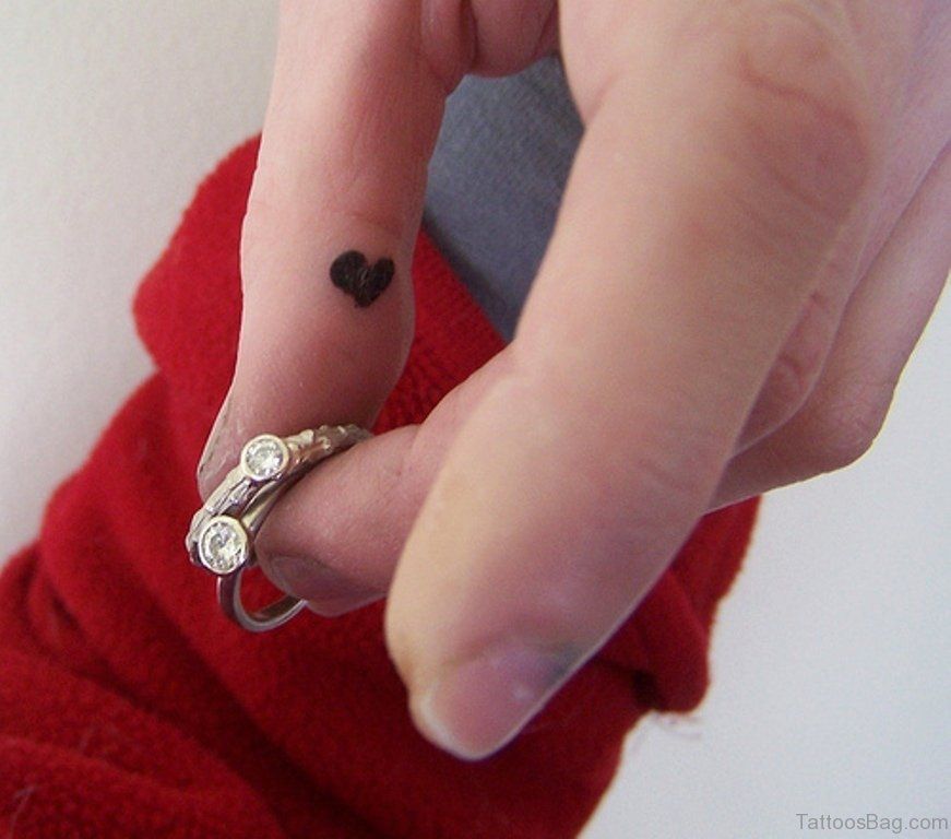 Tiny Heart Tattoo Ideas