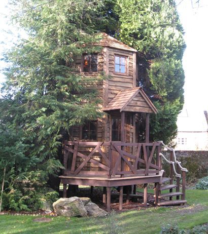 Shanty tree house