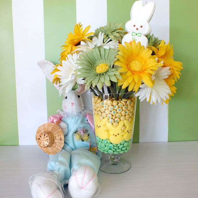 Easy Easter Centerpiece (Southern Living Copycat) - Sweet Pea -   Easter Centerpiece Ideas