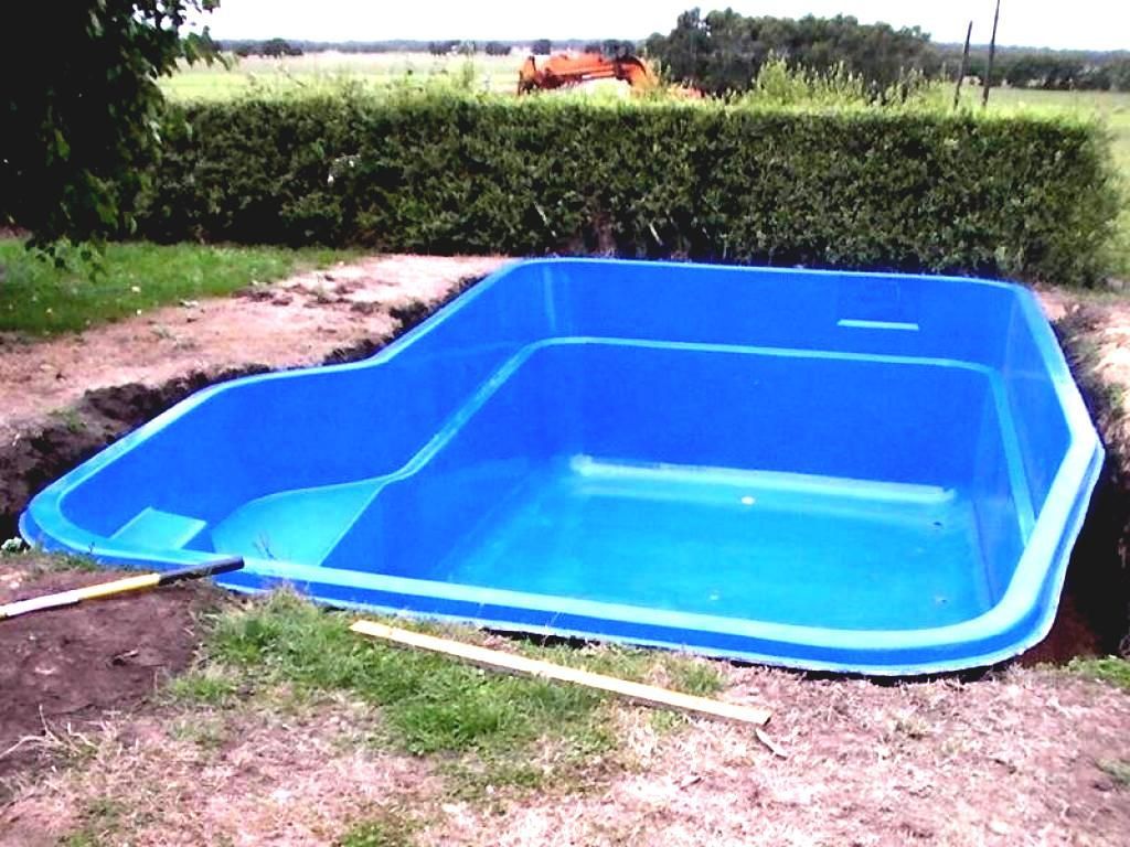 82+ Swimming Pool Ideas Small Backyard -   Swimming pool Ideas
