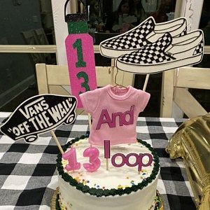VSCO Girls Shoes And I Oop Flask Cake Toppers, Teenager Birthday Party, Girl Theme Party, Birthday Decoration, VSCO Stuff, Pretty Glitter -   15 cake Birthday teenager ideas