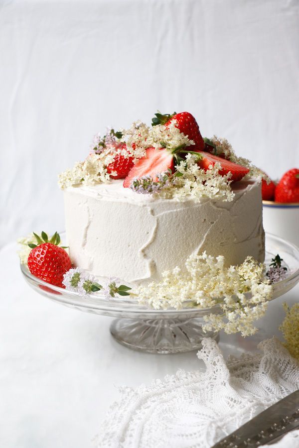 Strawberry Elderflower Layer Cake (vegan & gluten-free) - Nirvana Cakery -   16 cake Strawberry photography ideas
