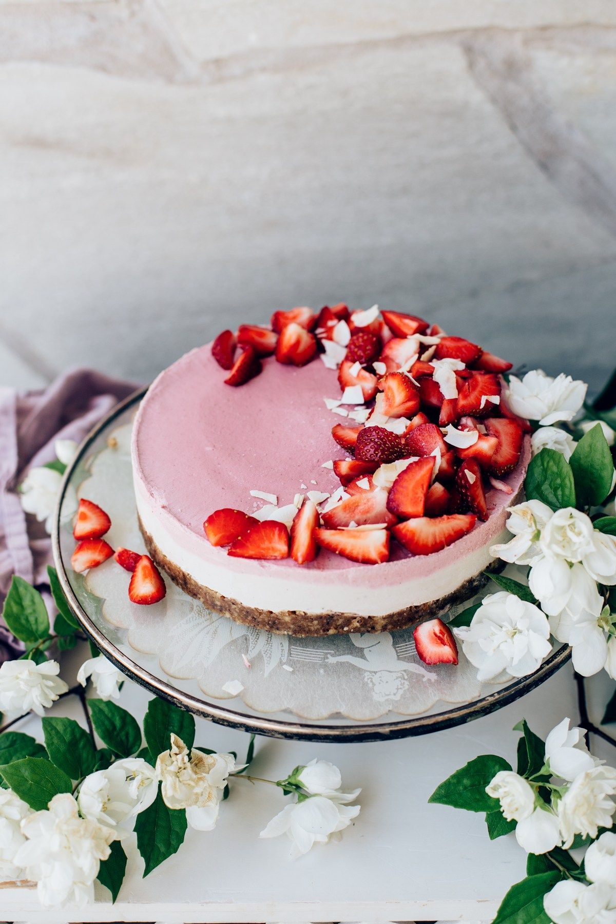 A Summer Classic: Raw Strawberry Cheesecake » TUULIA -   16 cake Strawberry photography ideas