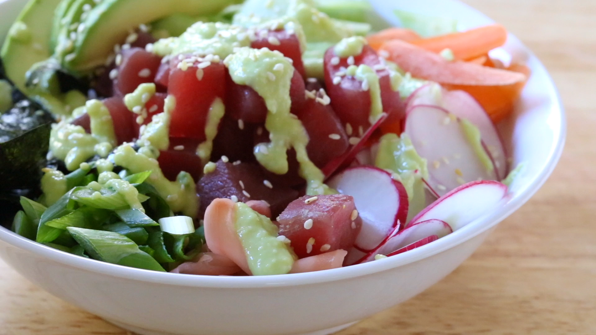 Tuna Sushi Bowl with Avocado Wasabi Dressing -   18 healthy recipes Tuna kitchens ideas