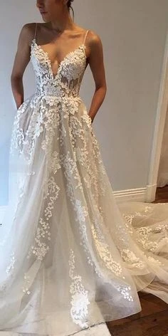 2020 Best Beautiful Lace Bridal Dresses -   18 wedding Party size ideas
