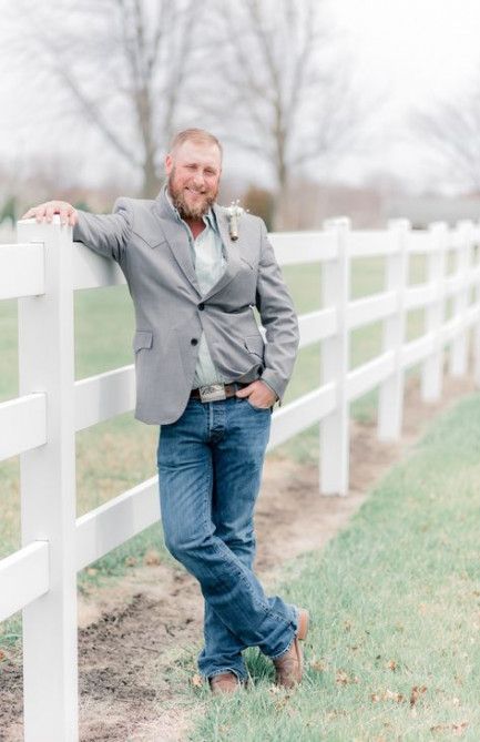 55 New Ideas wedding ideas country chic grooms -   15 wedding Country suit ideas