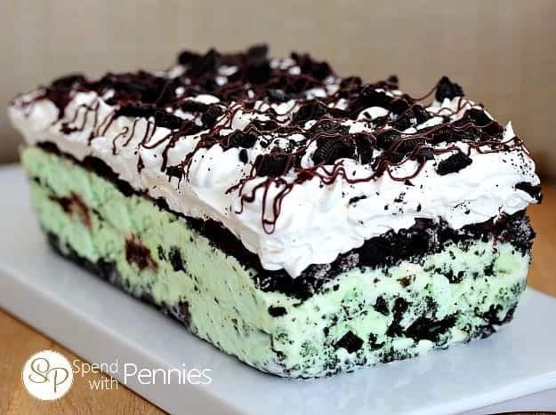 Mint Oreo Fudge Ice Cream Cake - Spend With Pennies -   18 cake Oreo families ideas