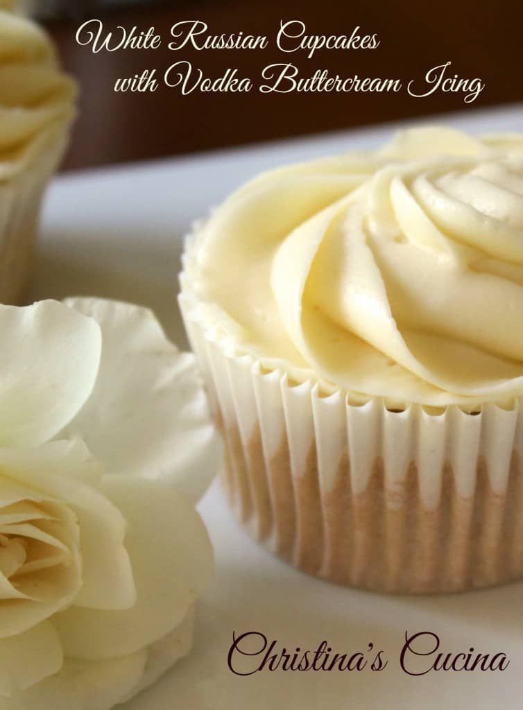 White Russian Cupcakes with Vodka Buttercream Icing -   19 cake Beautiful buttercream icing ideas