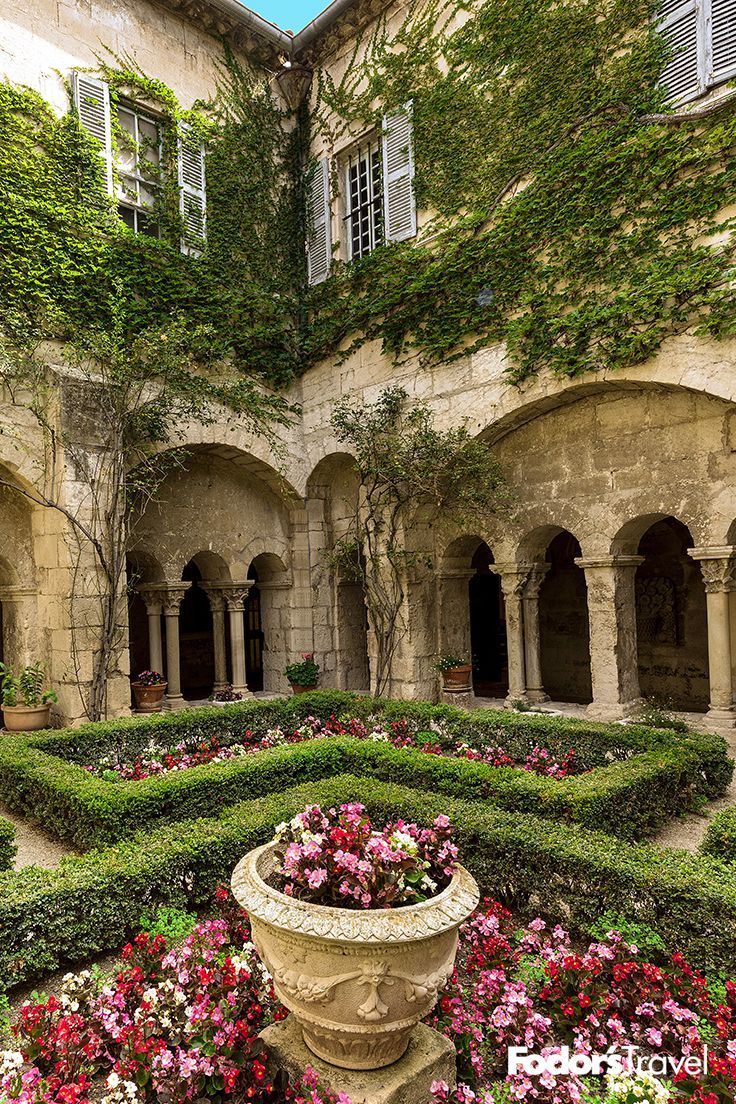 15 Picture-Perfect Towns in Provence, France -   10 garden design French provence france ideas